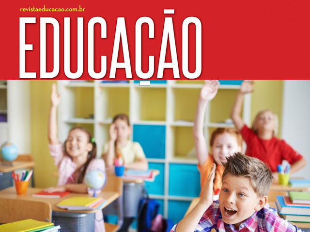 Soluções educacionais para o inglês intracurricular